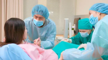 Normal Delivery vs Planned C-Section in 2026